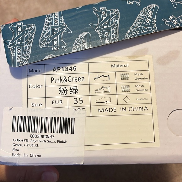 New Just So So Sneakers - Picture 7 of 7